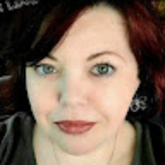 Meet your Posher, Rebecca - Picture 1 of 1